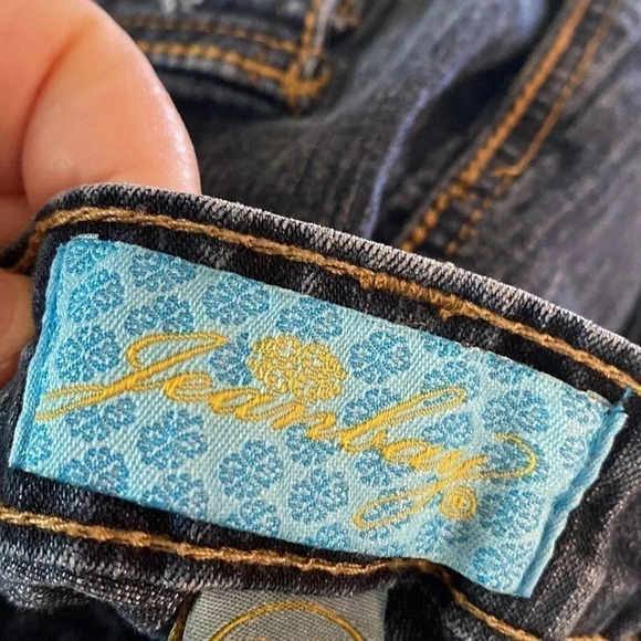 Jeanbay Medium Wash Denim Embroidered Floral Flap Pockets - Picture 6 of 8